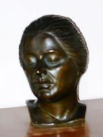 images/maestro/volto-donna.jpg